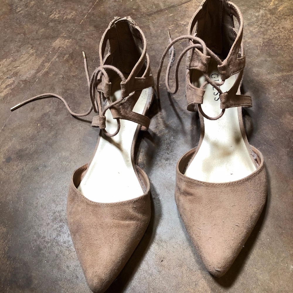 Flat suede shoes